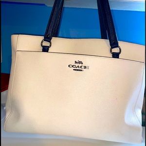 coach addison tote SOLD